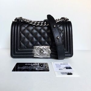 ❌❌SOLD❌❌ CHANEL 19S SMALL BLACK CAVIAR BOY BAG